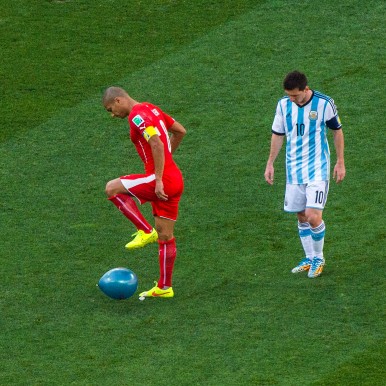 2014-07-01  FIFA BRASIL 2014, TRAUM GEPLATZT, GÖKAN INLER UND LIONEL MESSI, ARENA CORINTHIANS, Sao Paulo